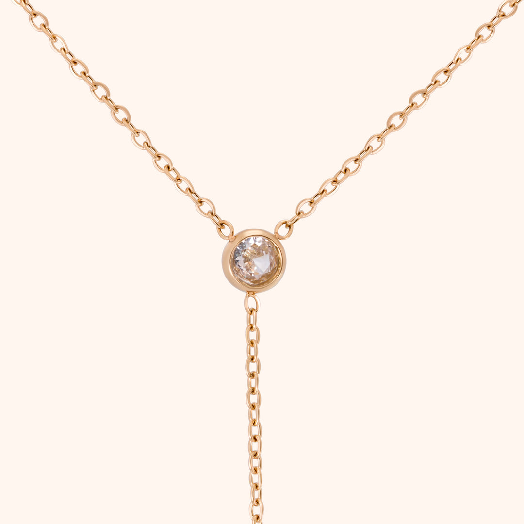Luna Lariat