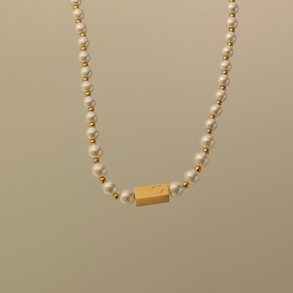 Classic Pearl Gold Heart Necklace