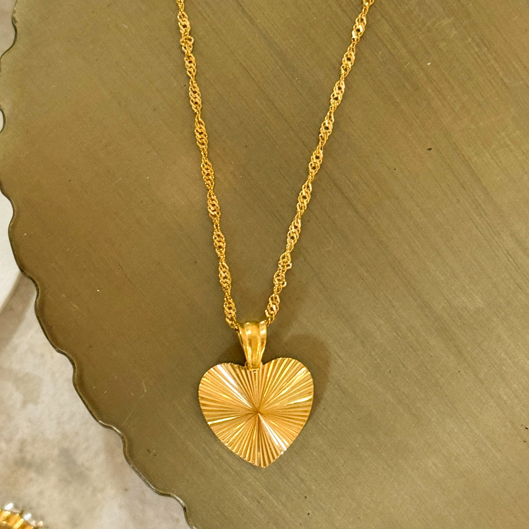 Golden Heart Radiance Necklace