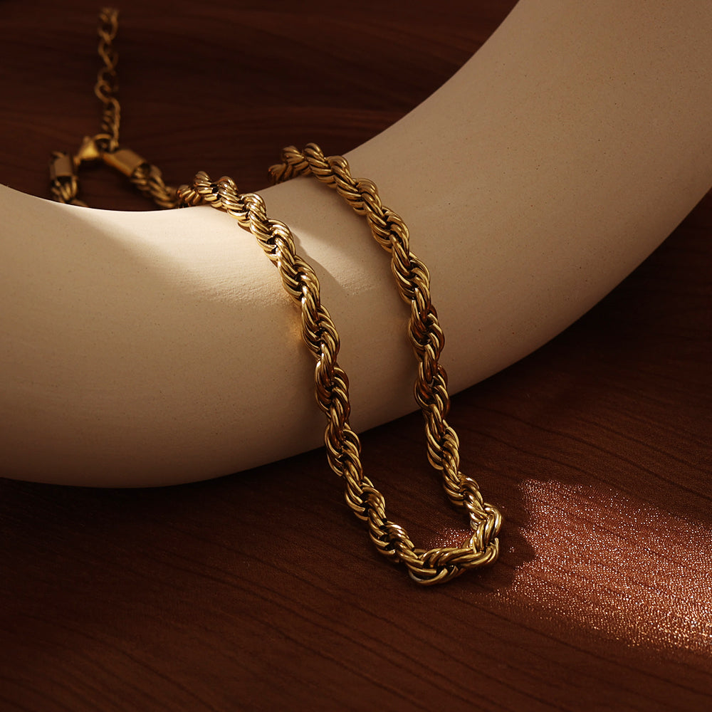 Luxurious Rope Gold Chain Necklace