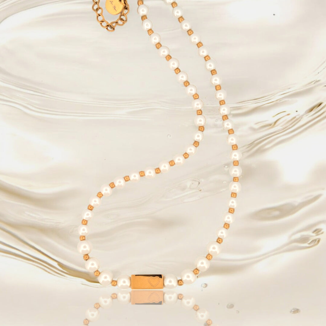 Classic Pearl Gold Heart Necklace