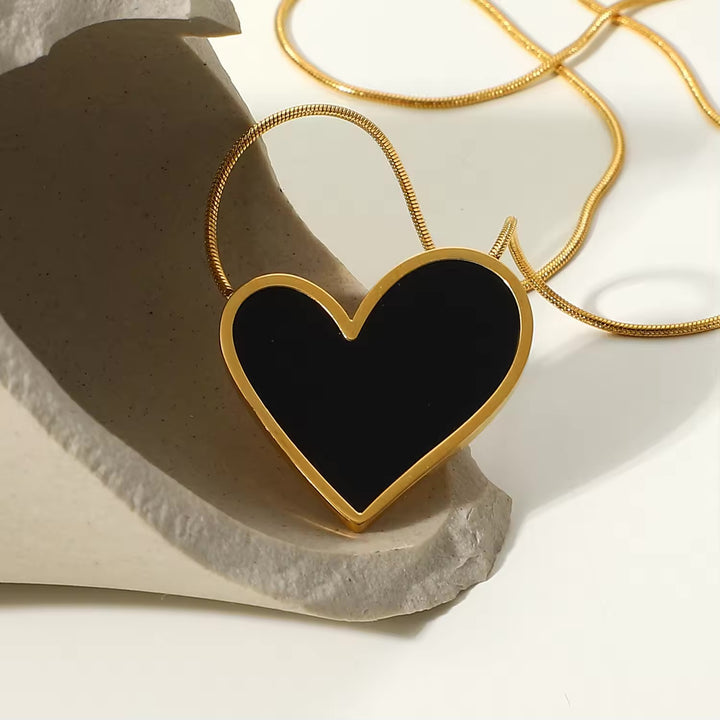 Black Heart Pendant Gold Necklace