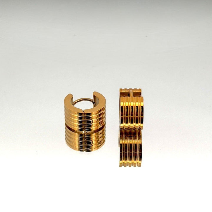 Ribbed Everyday Huggie Earrings