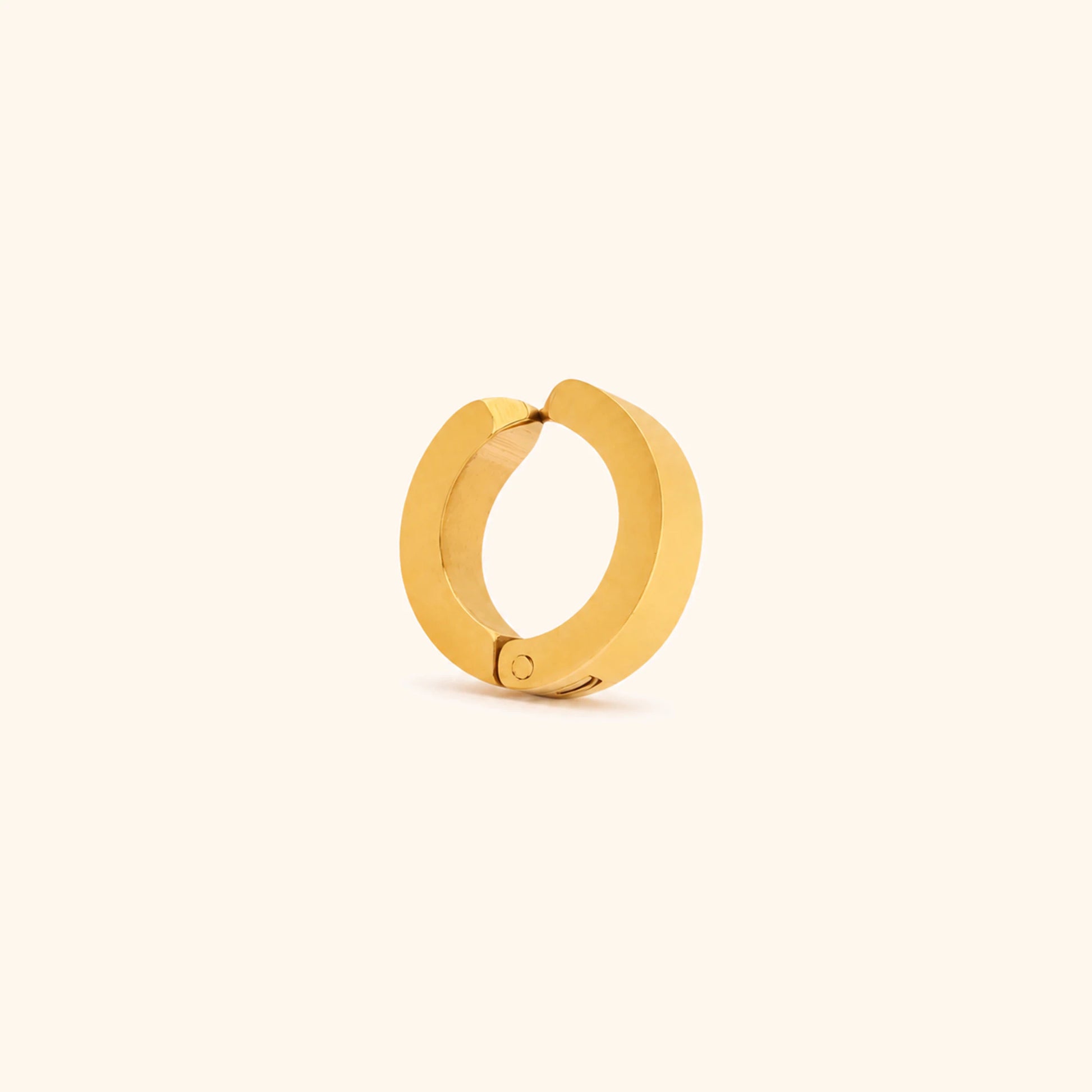 18k gold earring cuff